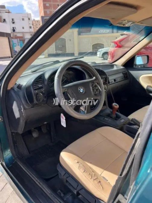 BMW 316 1993 Green Manual Used for Sale in Tanta - 6