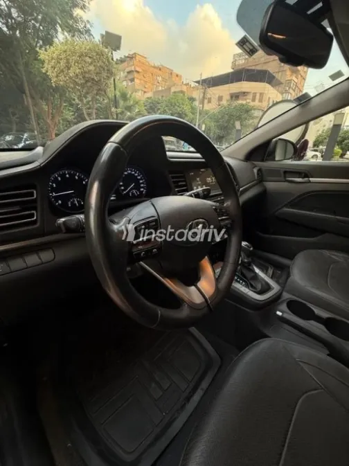 Hyundai Elantra 2025 Gray Automatic Used for Sale in Heliopolis - 6