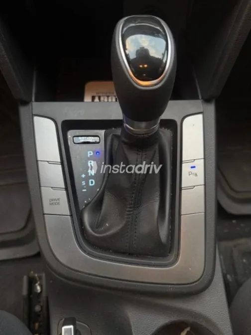 Hyundai Elantra 2025 Gray Automatic Used for Sale in Heliopolis - 7