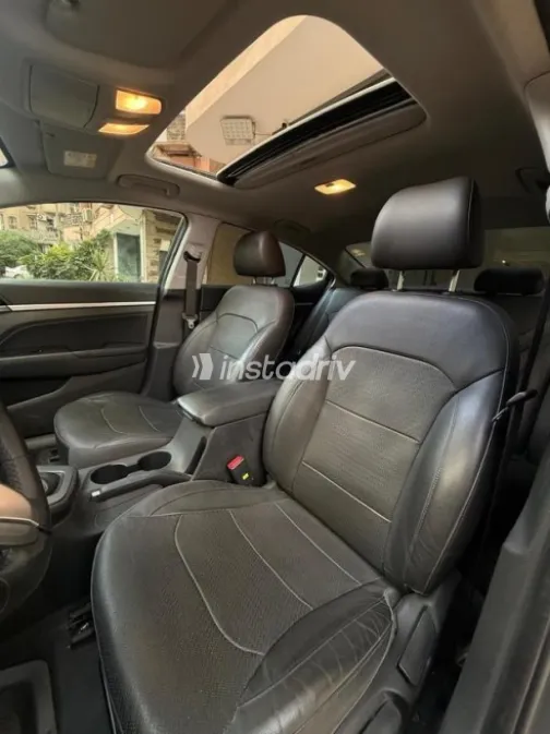 Hyundai Elantra 2025 Gray Automatic Used for Sale in Heliopolis - 8