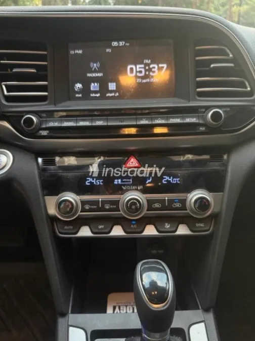 Hyundai Elantra 2025 Gray Automatic Used for Sale in Heliopolis - 9