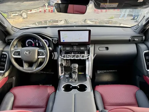 Toyota Land Cruiser 2026 Black Automatic New for Sale in Cairo - 7