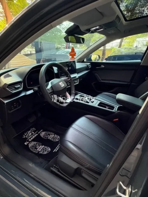Seat Leon 2026 Gray Automatic Used for Sale in Cairo - 8