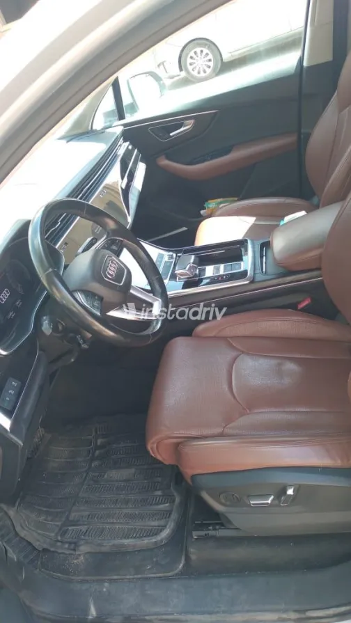 Audi Q7 2022 Silver Automatic Used for Sale in Greater Cairo ( Cairo + Giza) - 1