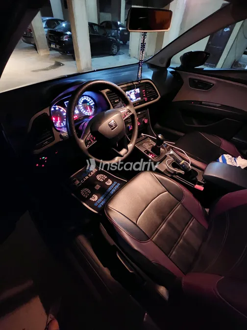 Seat Leon 2016 Gray Automatic Used for Sale in Greater Cairo ( Cairo + Giza) - 5