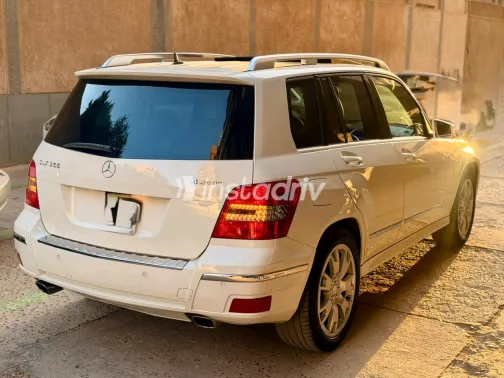Mercedes GLK 350 2012 White Automatic Used for Sale in Greater Cairo ( Cairo + Giza) - 4