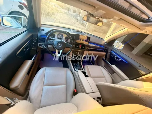 Mercedes GLK 350 2012 White Automatic Used for Sale in Greater Cairo ( Cairo + Giza) - 6
