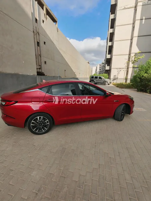 Jac J7 2022 Red CVT Used for Sale in Greater Cairo ( Cairo + Giza) - 5
