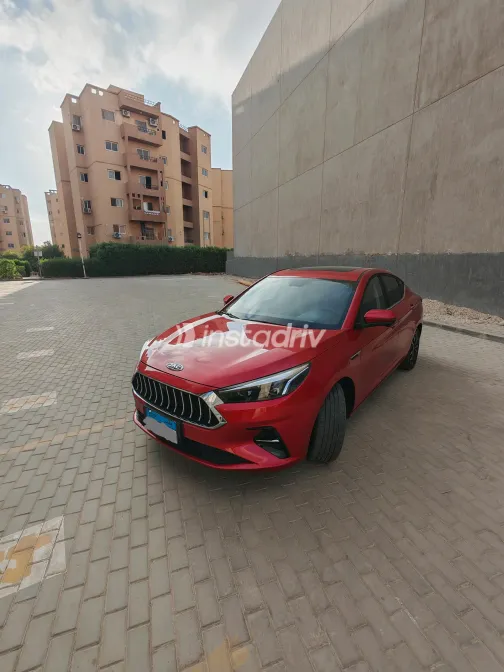 Jac J7 2022 Red CVT Used for Sale in Greater Cairo ( Cairo + Giza) - 6