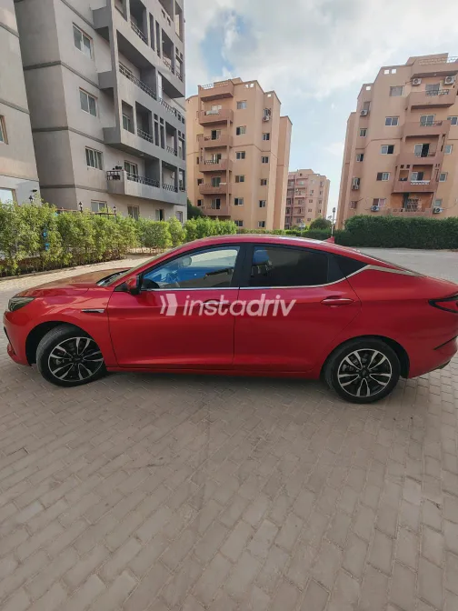 Jac J7 2022 Red CVT Used for Sale in Greater Cairo ( Cairo + Giza) - 7