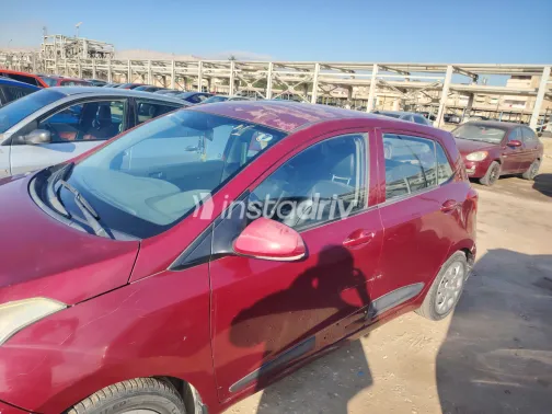 Hyundai Grand i10 2017 Red Automatic Used for Sale in Greater Cairo ( Cairo + Giza) - 2