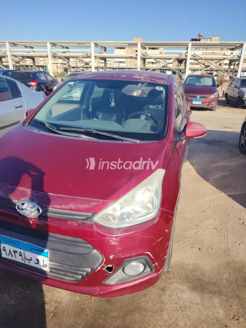 Hyundai Grand i10 2017 Red Automatic Used for Sale in Greater Cairo ( Cairo + Giza) - 3
