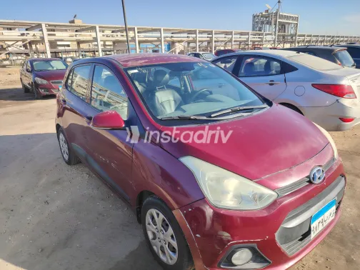 Hyundai Grand i10 2017 Red Automatic Used for Sale in Greater Cairo ( Cairo + Giza) - 4