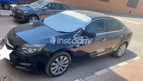 Opel Astra 2013 Black Automatic Used for Sale in Greater Cairo ( Cairo + Giza) - 4