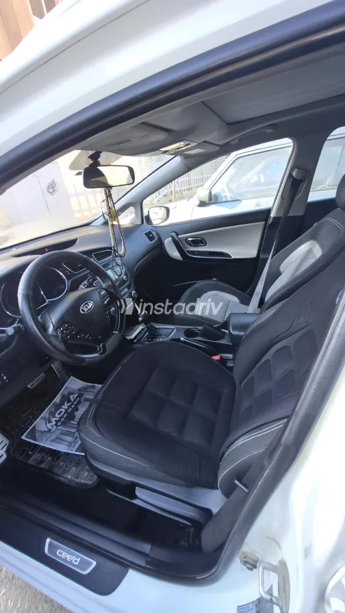 Kia Ceed 2016 White Automatic Used for Sale in Greater Cairo ( Cairo + Giza) - 1