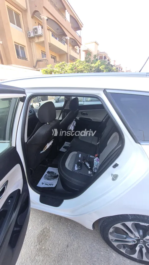 Kia Ceed 2016 White Automatic Used for Sale in Greater Cairo ( Cairo + Giza) - 5