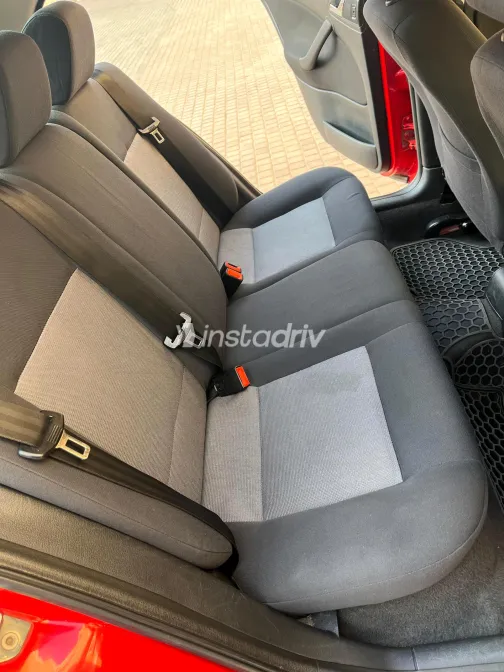 Skoda Octavia 2004 Red Manual Used for Sale in Greater Cairo ( Cairo + Giza) - 4