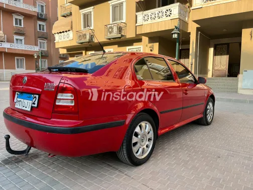 Skoda Octavia 2004 Red Manual Used for Sale in Greater Cairo ( Cairo + Giza) - 7