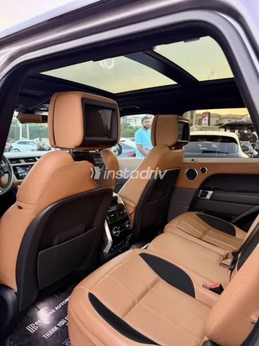Land Rover Range Rover Sport 2021 Gray Automatic Used for Sale in Cairo - 4