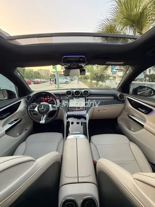 Mercedes GLC 200 2024 White Automatic Used for Sale in Greater Cairo ( Cairo + Giza) - 6