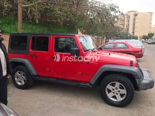 Jeep Wrangler 2013 Red Automatic Used for Sale in Greater Cairo ( Cairo + Giza) - 5
