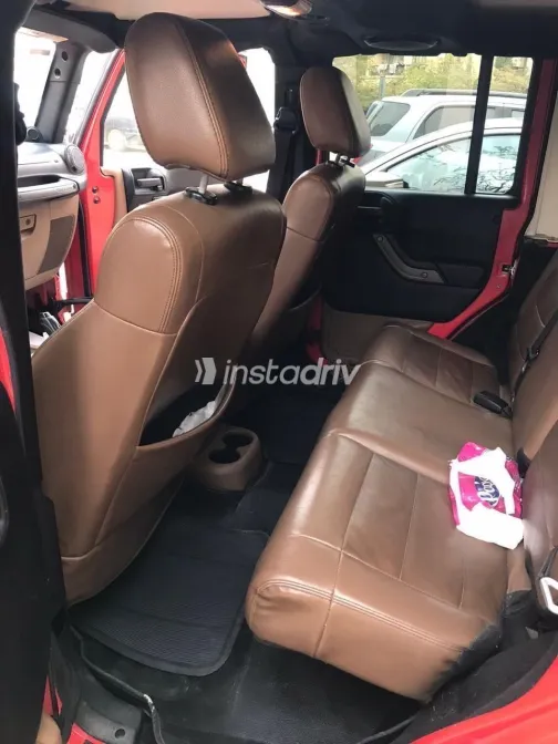 Jeep Wrangler 2013 Red Automatic Used for Sale in Greater Cairo ( Cairo + Giza) - 6