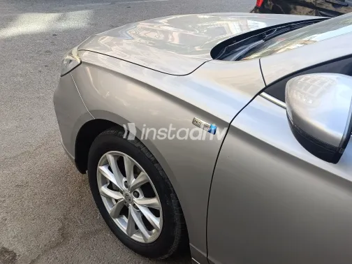 MG 5 2022 Silver Automatic Used for Sale in Greater Cairo ( Cairo + Giza) - 9