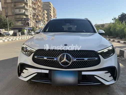 مرسيدس GLC 300 2023 أبيض أوتوماتيك مستعملة للبيع في القاهرة الكبرى ( القاهرة - الجيزة) - 4