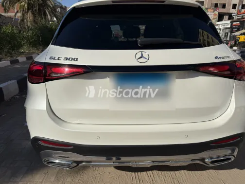 مرسيدس GLC 300 2023 أبيض أوتوماتيك مستعملة للبيع في القاهرة الكبرى ( القاهرة - الجيزة) - 10