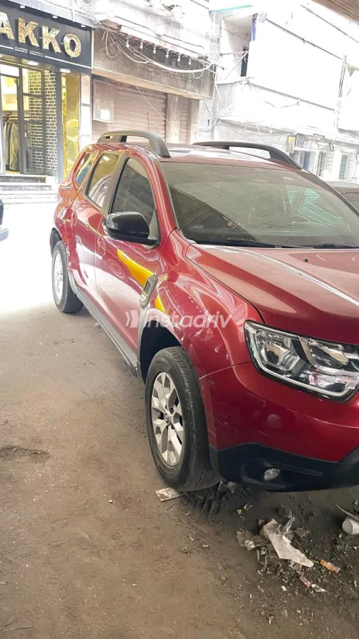 رينو داستر 2022 أبيض CVT مستعملة للبيع في القاهرة الكبرى ( القاهرة - الجيزة) - 5
