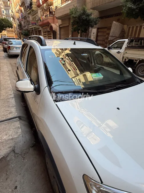 Renault Sandero Step Way 2021 White Automatic Used for Sale in Greater Cairo ( Cairo + Giza) - 6