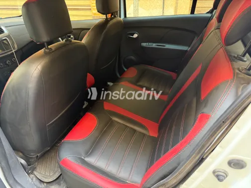 Renault Sandero Step Way 2021 White Automatic Used for Sale in Greater Cairo ( Cairo + Giza) - 7