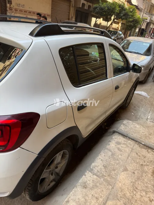 Renault Sandero Step Way 2021 White Automatic Used for Sale in Greater Cairo ( Cairo + Giza) - 8