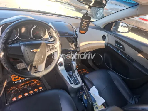 Chevrolet Cruze 2017 Black Automatic Used for Sale in Greater Cairo ( Cairo + Giza) - 2
