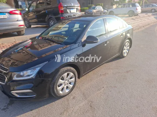 Chevrolet Cruze 2017 Black Automatic Used for Sale in Greater Cairo ( Cairo + Giza) - 4