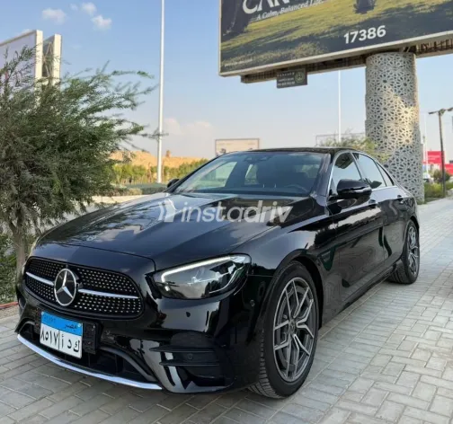 Mercedes E 200 2022 Black Automatic Used for Sale in Greater Cairo ( Cairo + Giza) - 2
