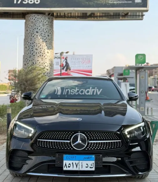 Mercedes E 200 2022 Black Automatic Used for Sale in Greater Cairo ( Cairo + Giza) - 6