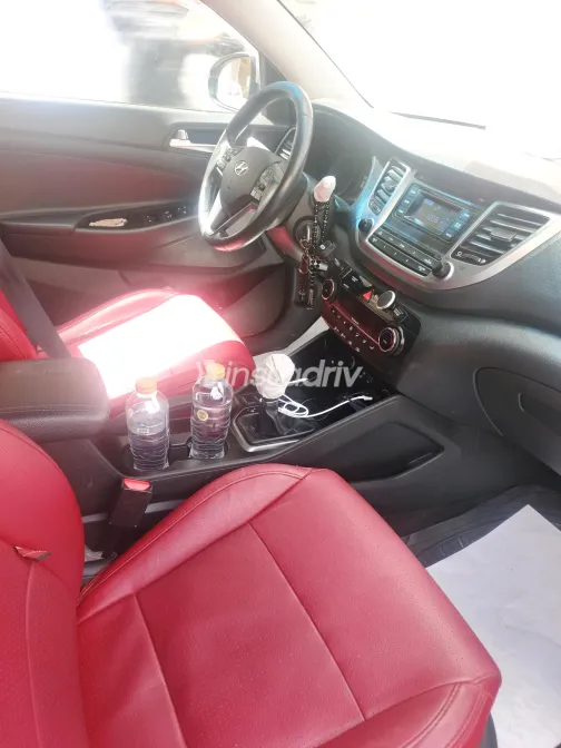 Hyundai Tucson 2019 Gray Automatic Used for Sale in Greater Cairo ( Cairo + Giza) - 3