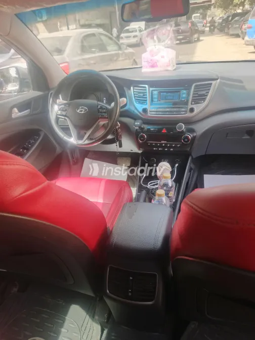Hyundai Tucson 2019 Gray Automatic Used for Sale in Greater Cairo ( Cairo + Giza) - 5