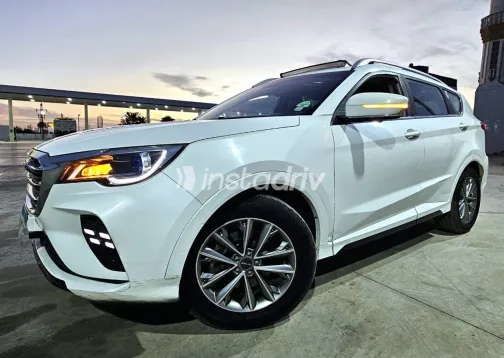 Jetour X70 2021 White Automatic Used for Sale in Greater Cairo ( Cairo + Giza) - 4