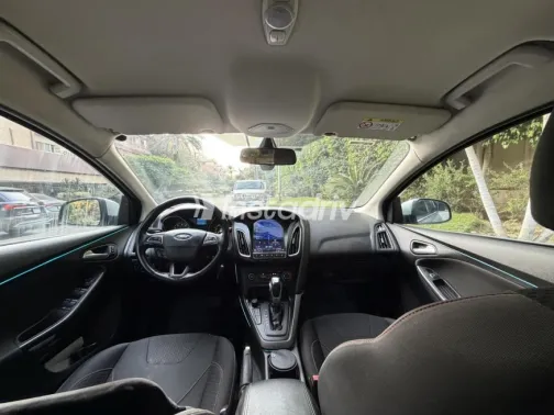 Ford Focus 2016 Silver Automatic Used for Sale in Maadi - 3