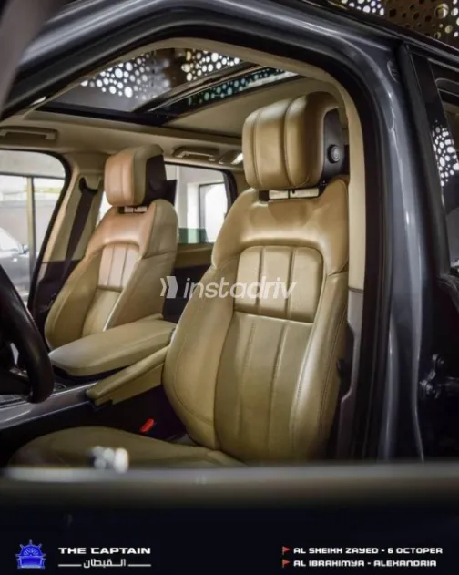 Land Rover Range Rover Sport 2021 Silver Automatic Used for Sale in Sheikh Zayed City - 4