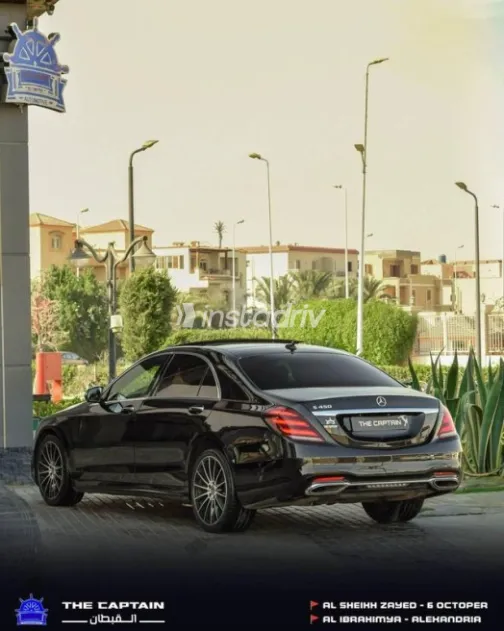 Mercedes S 450 2019 Black Automatic Used for Sale in Sheikh Zayed City - 8