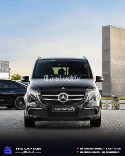 Mercedes V 250 2021 Black Automatic Used for Sale in Sheikh Zayed City - 2