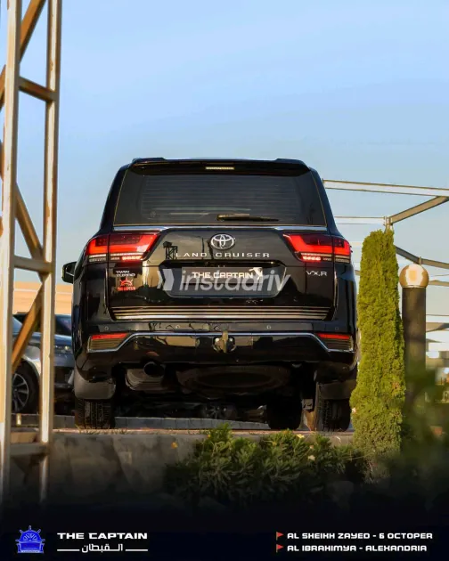 Toyota Land Cruiser 2024 Black Automatic Used for Sale in Greater Cairo ( Cairo + Giza) - 6