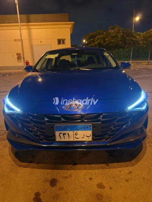 Hyundai Elantra 2021 Dark Blue Automatic Used for Sale in Madinaty - 1