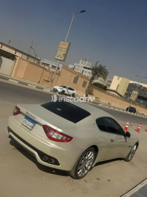 مازيراتي جران توريزمو 2010 أبيض أوتوماتيك مستعملة للبيع في 6 أكتوبر - 2