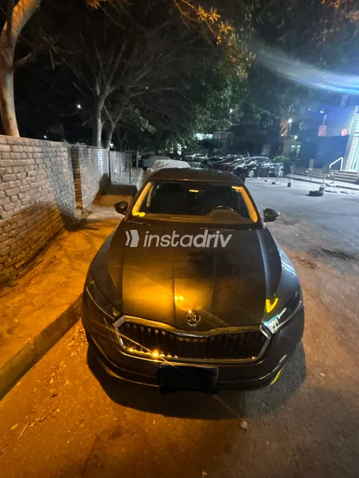 Skoda Octavia A8 2021 Dark Gray Automatic Used for Sale in Greater Cairo ( Cairo + Giza) - 3