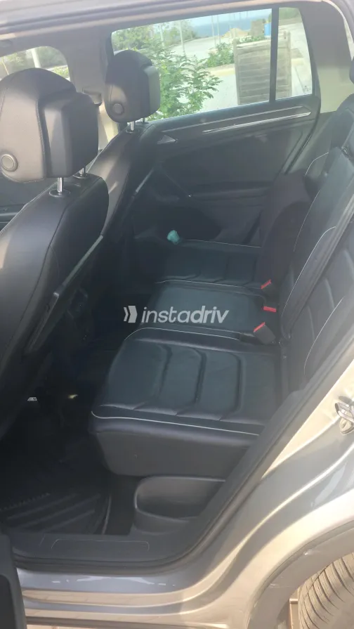 Volkswagen Tiguan 2018 Bronze Automatic Used for Sale in Greater Cairo ( Cairo + Giza) - 2