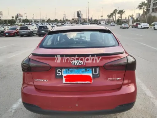 Kia K3 2016 Red Automatic Used for Sale in Giza - 6